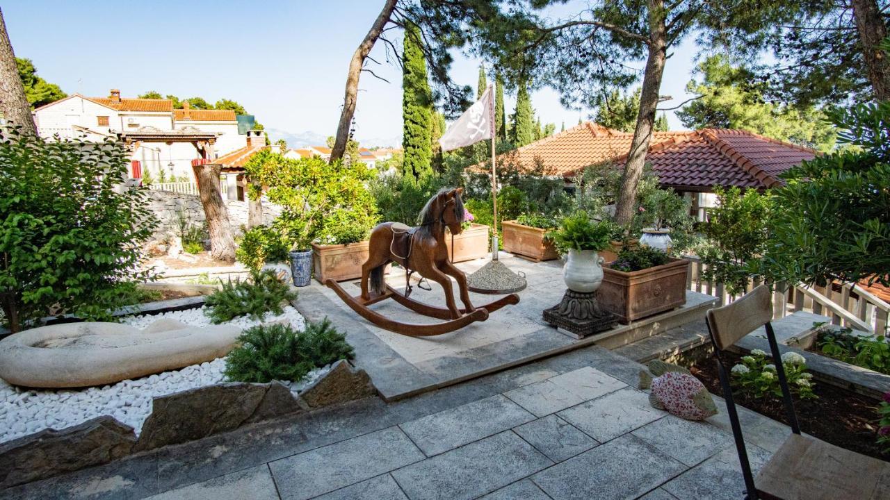 Vila Ursa Minor Sumartin Exteriér fotografie